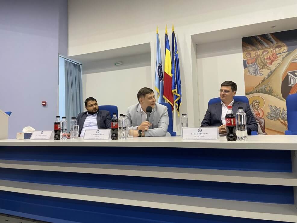 b4a354f9-58e9-4a27-a651-124ddd7d0888