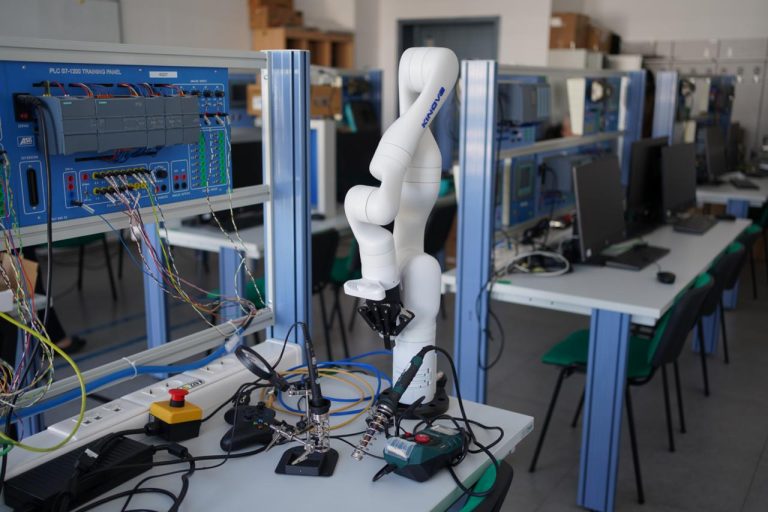 UpDigitalUTM – laboratoare – foto 10