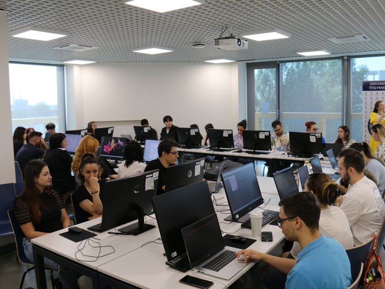 UpDigitalUTM – laboratoare – foto 12
